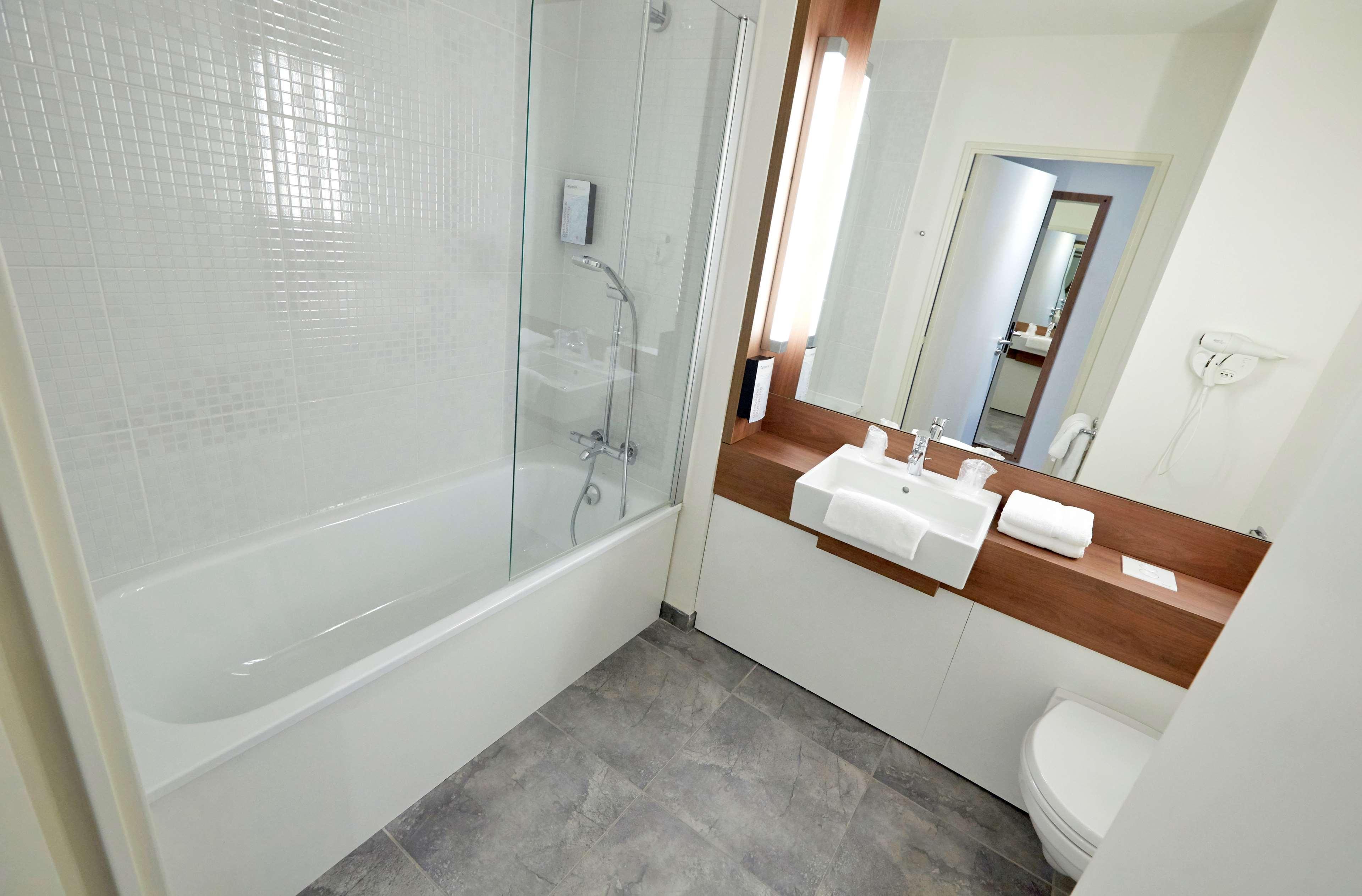 Campanile Gueret Hotel Екстериор снимка