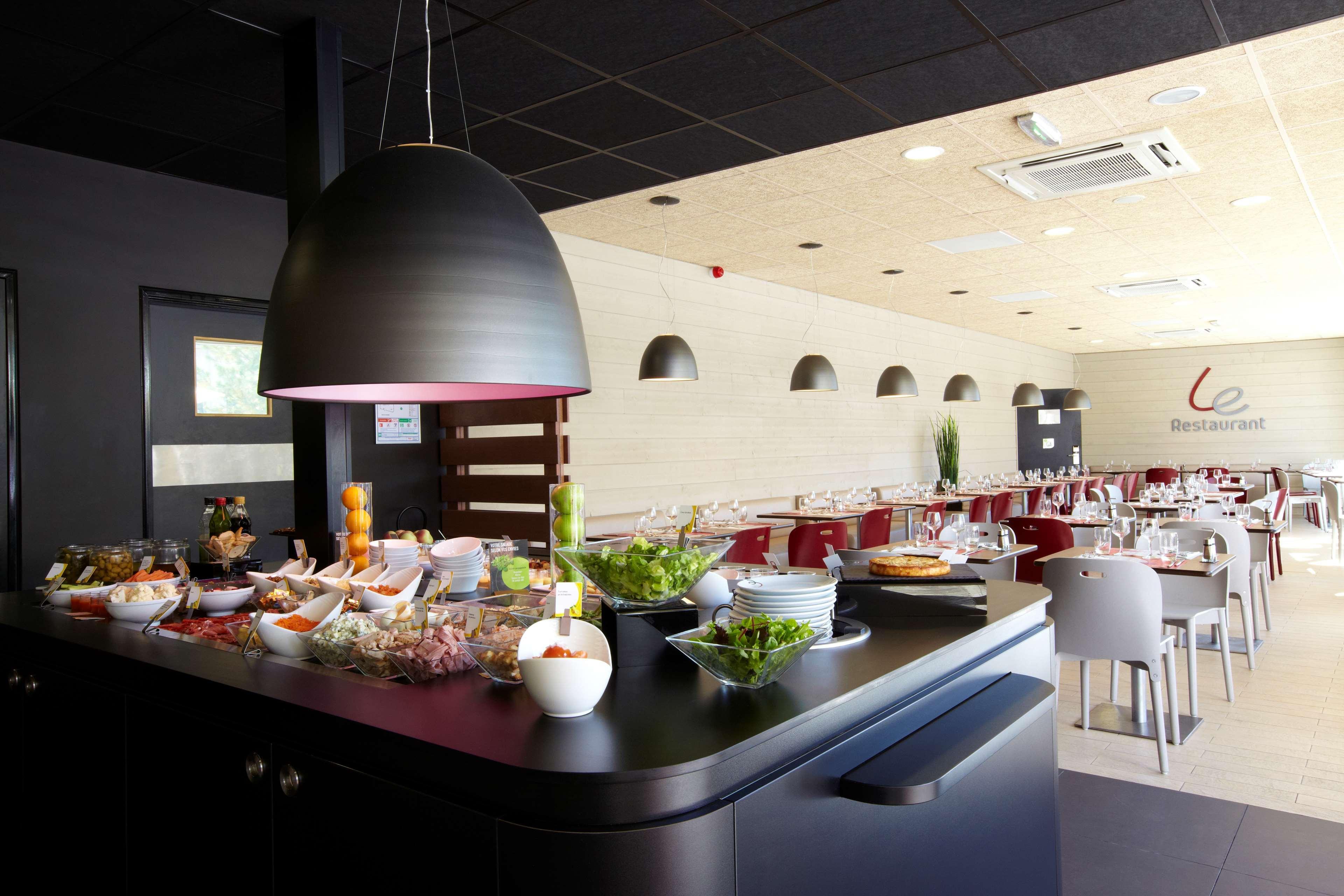 Campanile Gueret Hotel Екстериор снимка